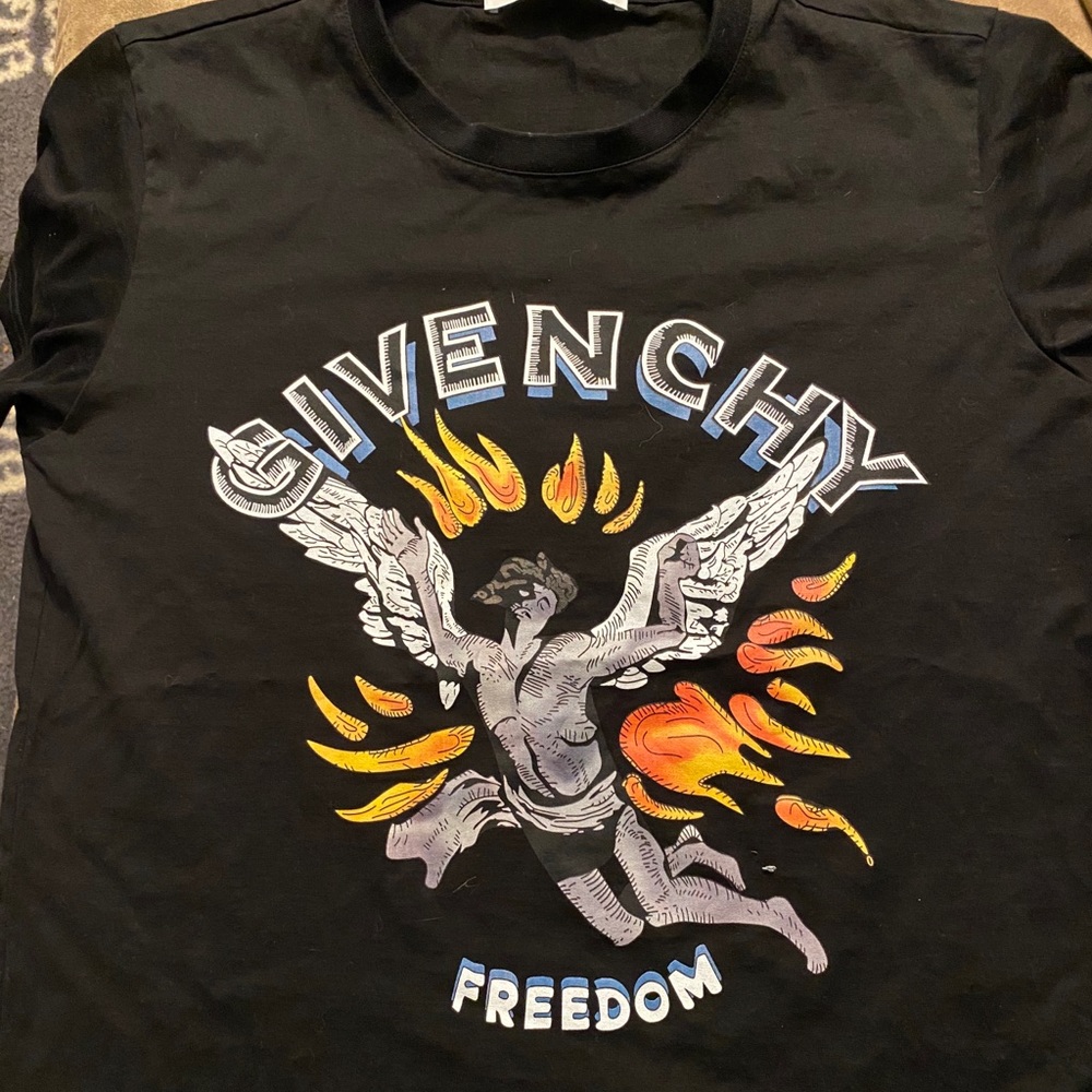 Givenchy freedom t-shirt
